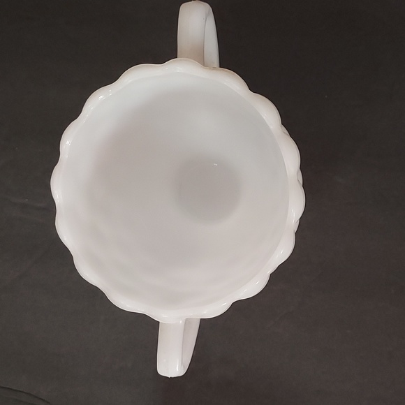 Open Sugar Cube Bowl Milk Glass Pattern Bubbles Dual handles.EUC - Picture 2 of 4